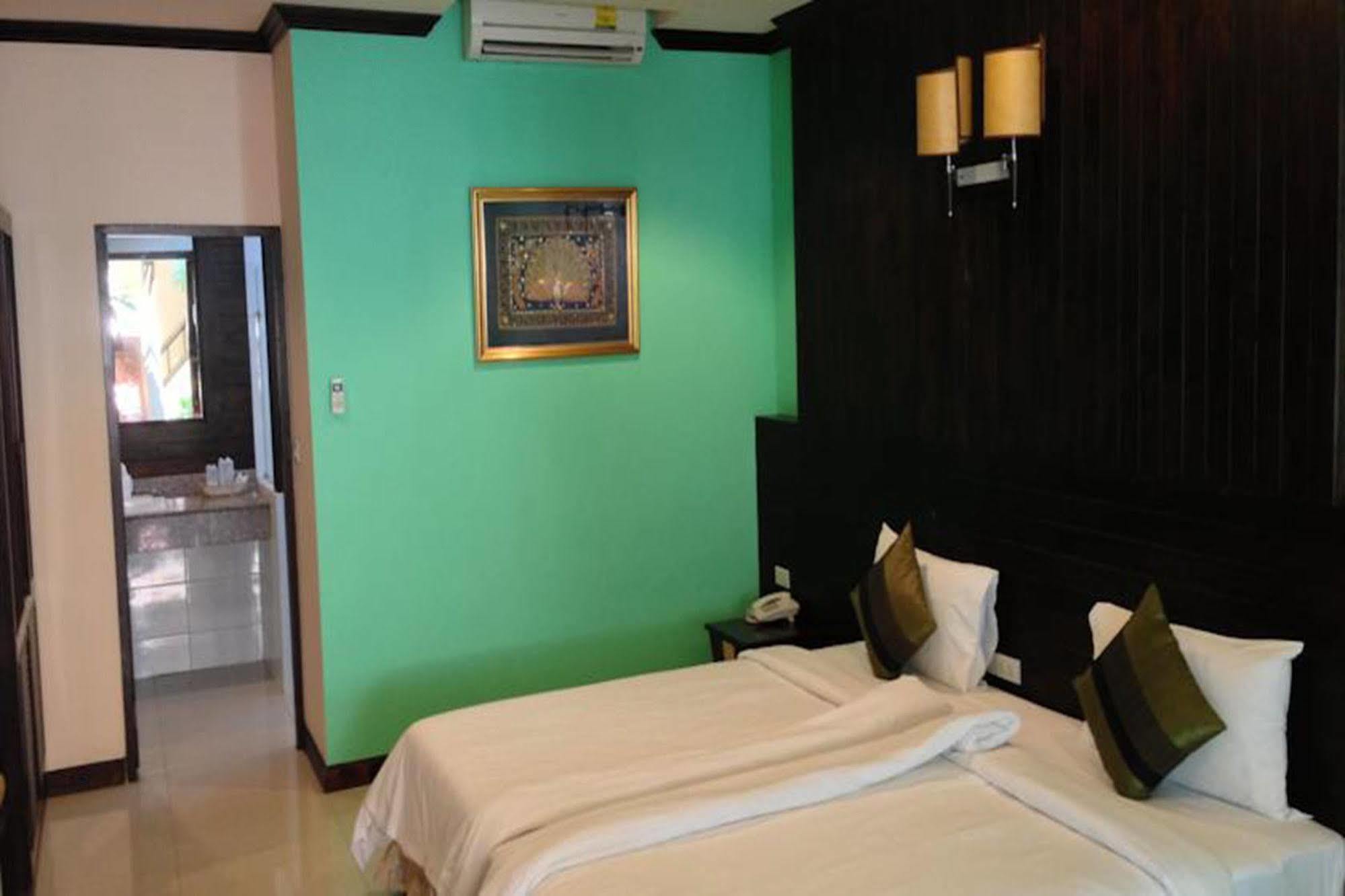 Grand Thai House Resort Lamai Beach  Exterior photo